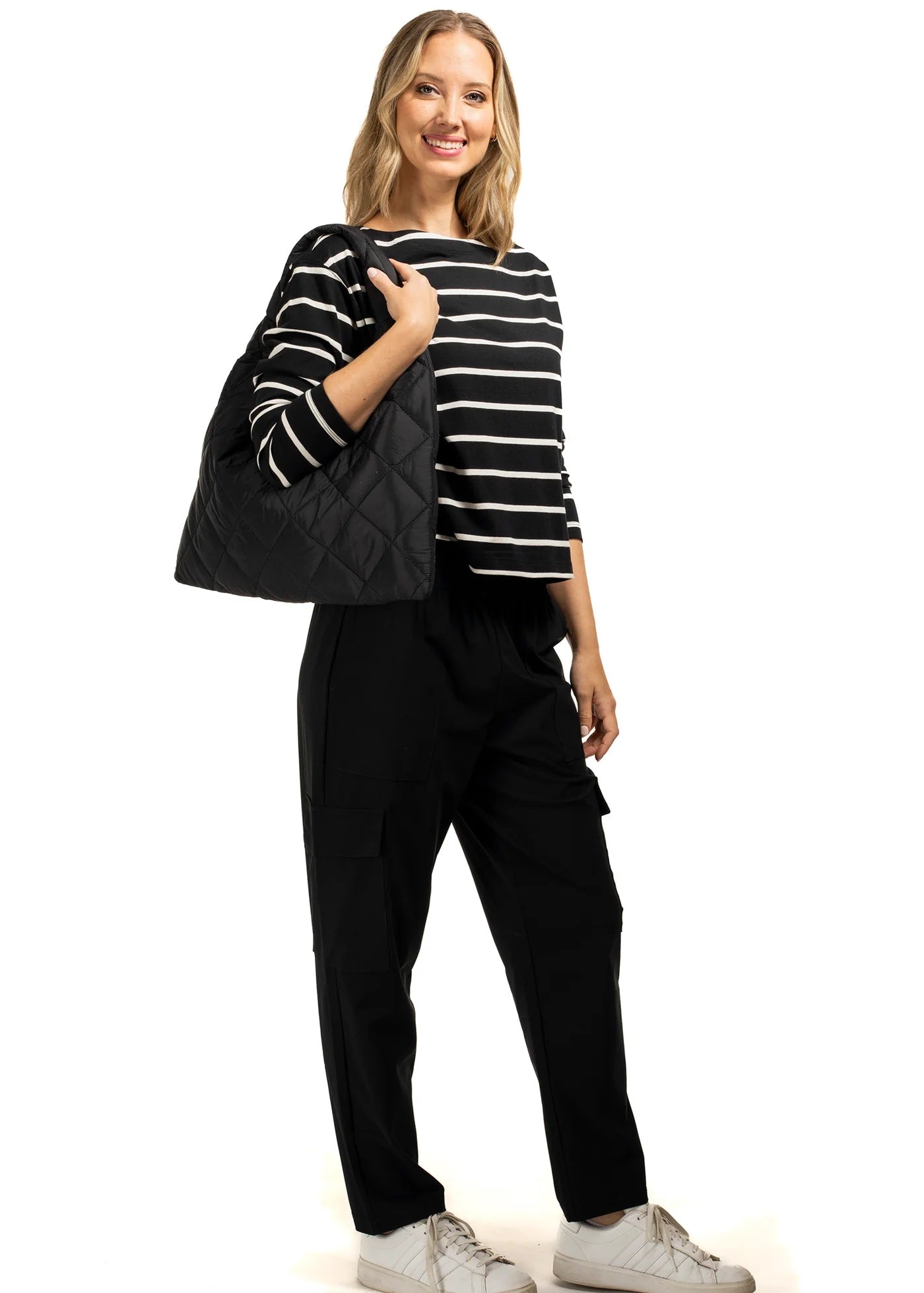Jones Puffer Hobo Matte Black