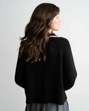 Scalloped Collared Sweater Black