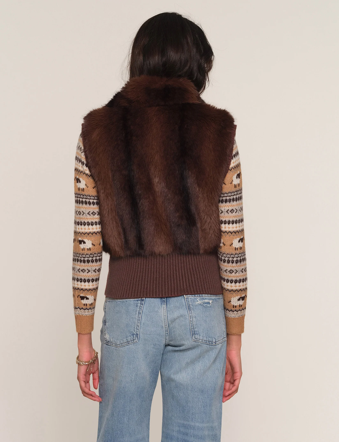 Ayra Vest-Walnut