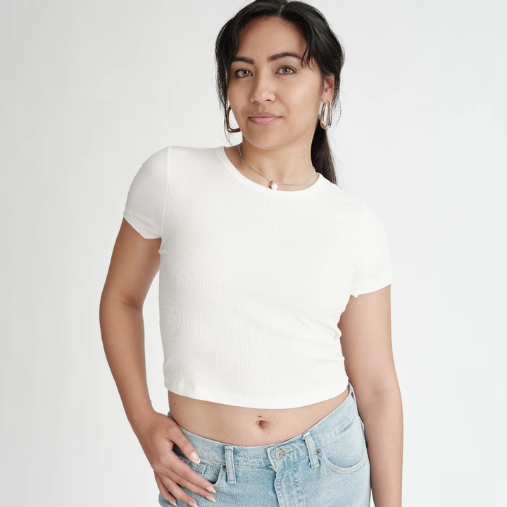 Undun Cropped Light Volume-White