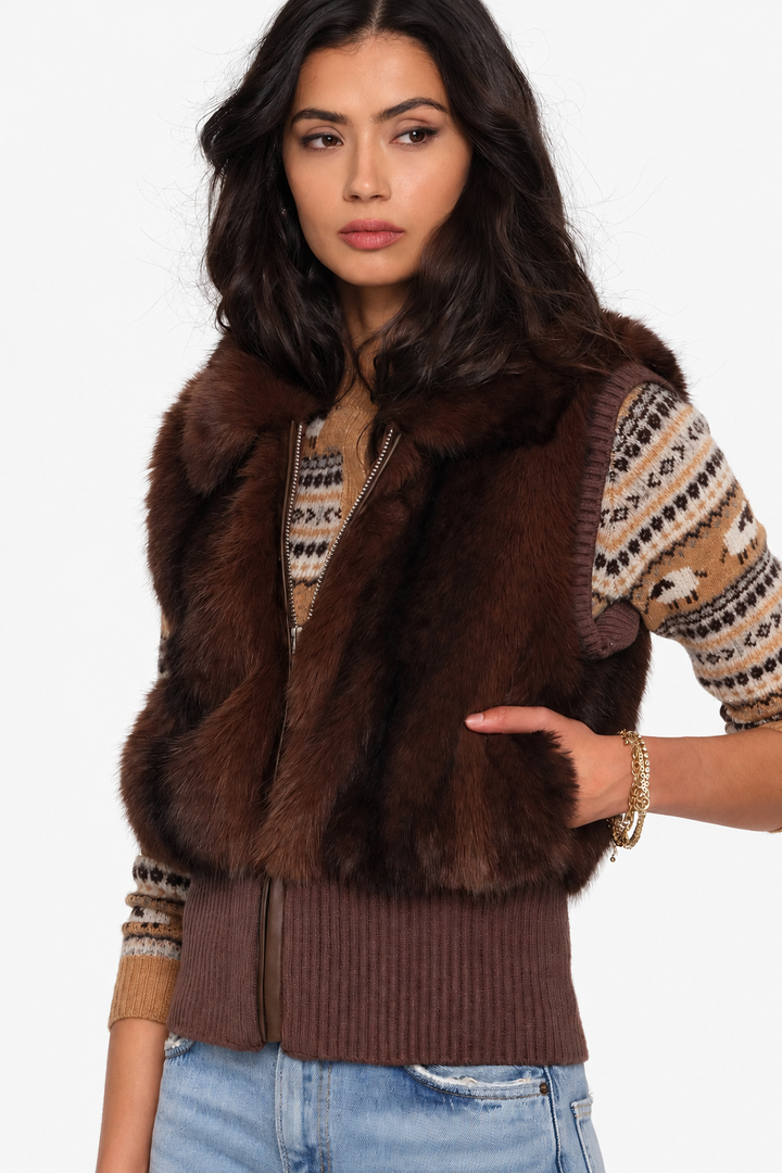 Ayra Vest-Walnut