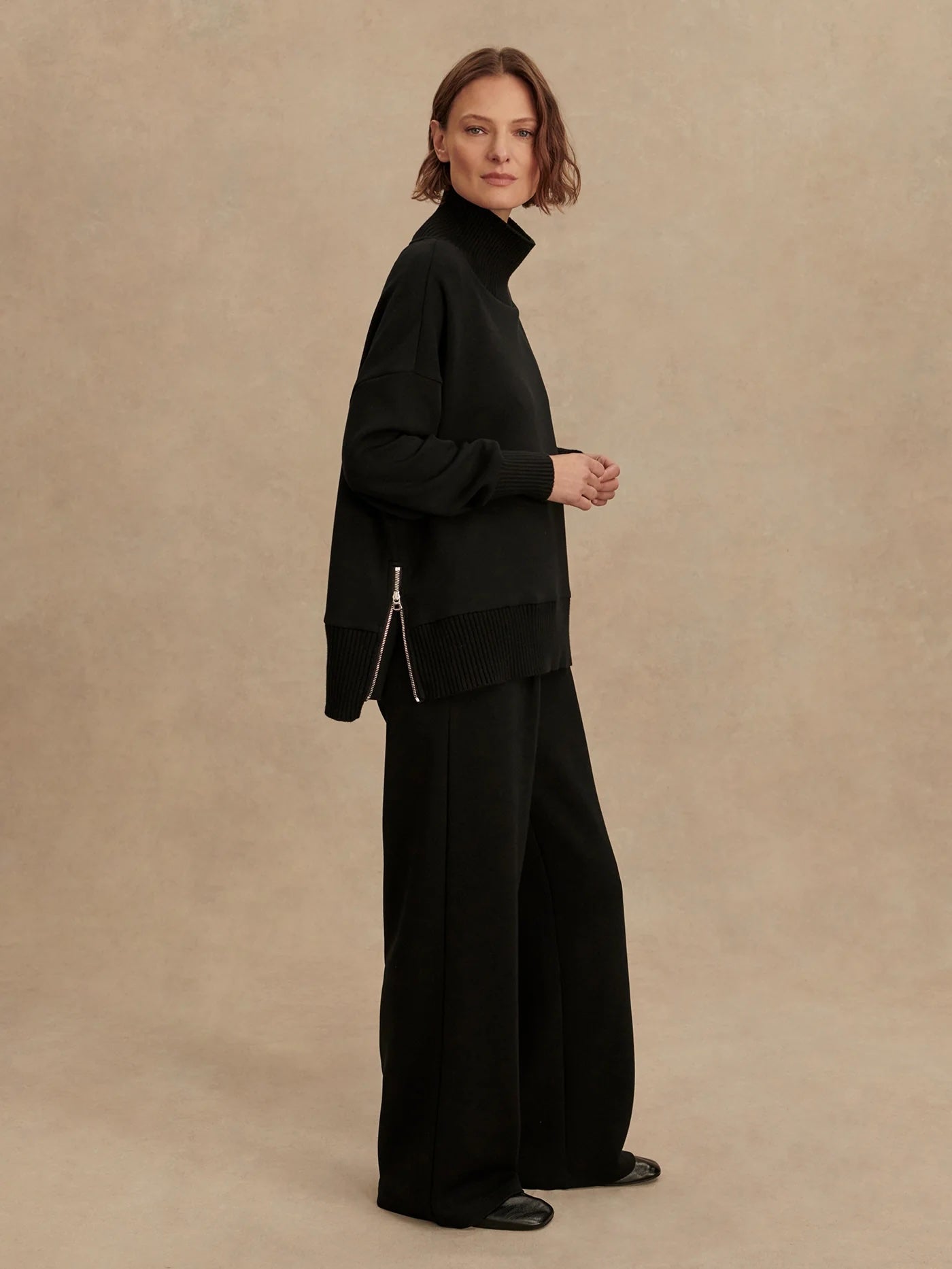 Barker High Neck Sweat-Black