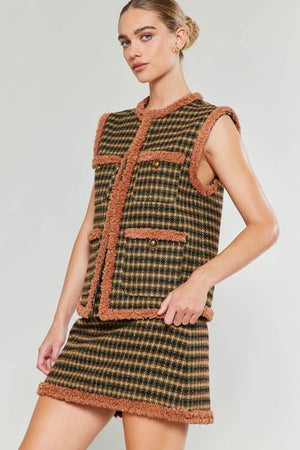 Houndstooth Vest W/Fur Trim Detail