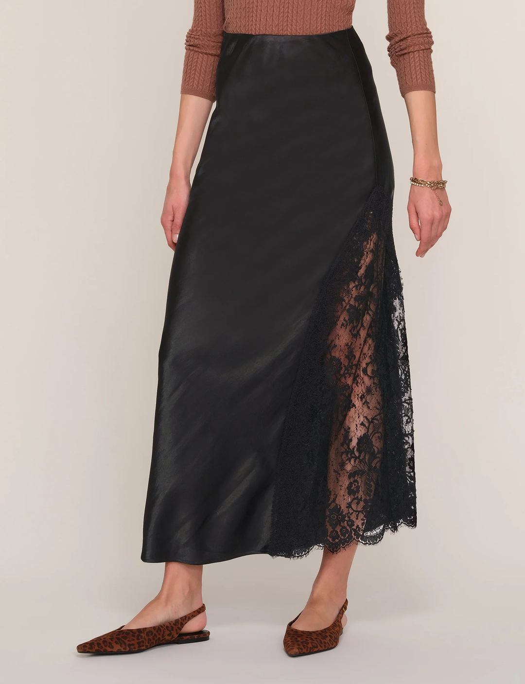 Juliee Skirt-Black
