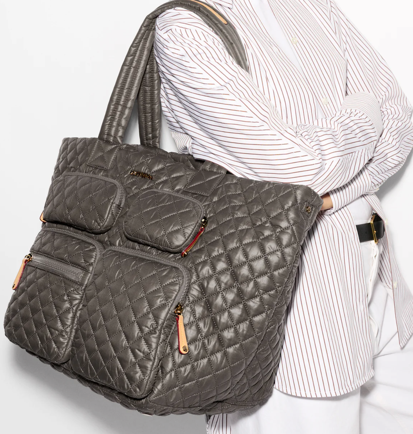 Metro Travel Tote III Large Magnet