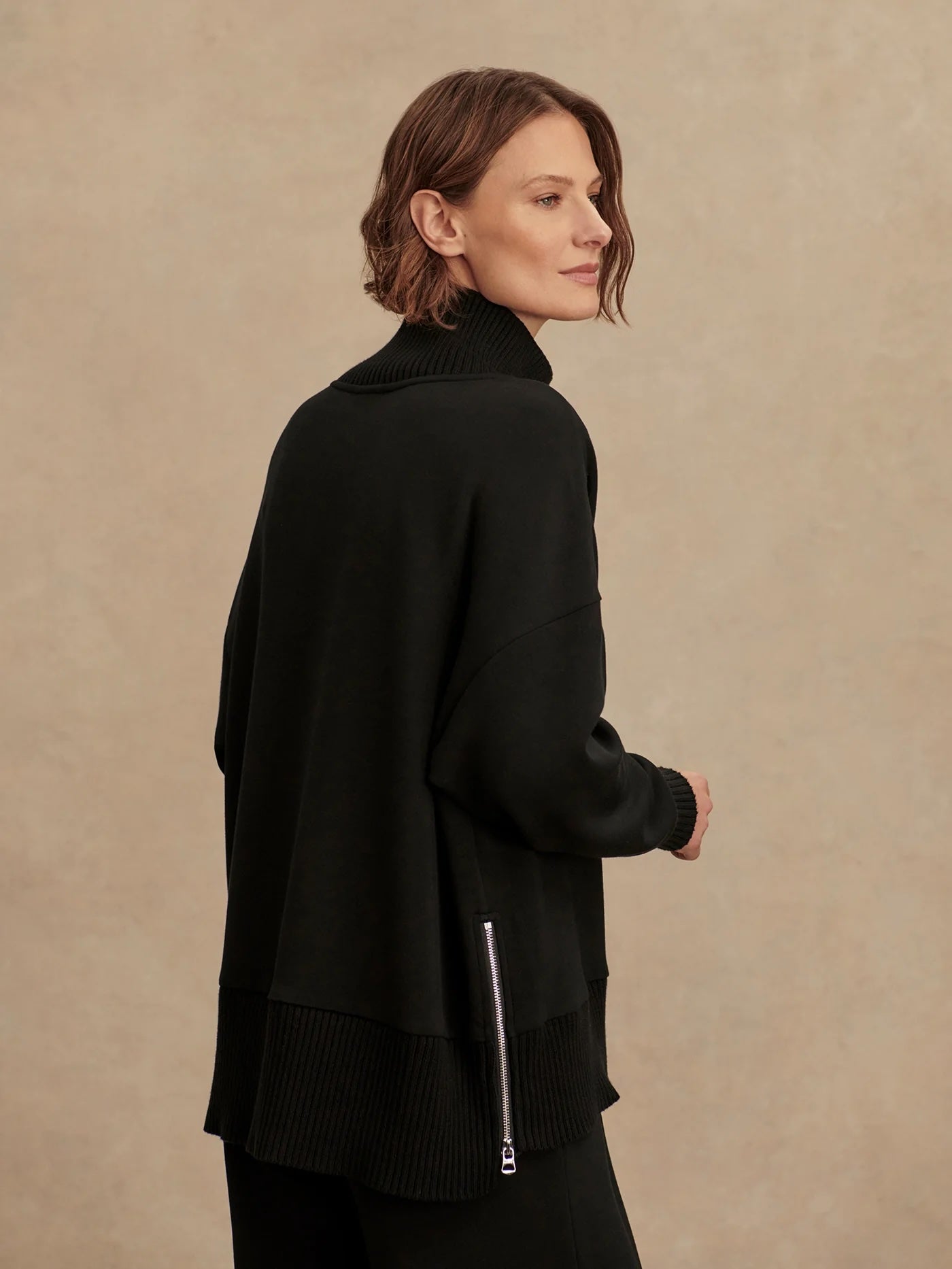 Barker High Neck Sweat-Black