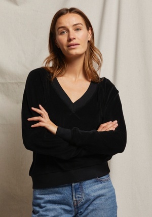 Ember Velour Relaxed Sweatshirt V-Neck Black