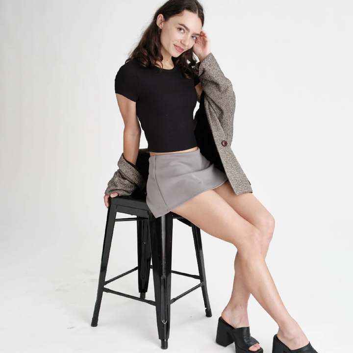 Undun Cropped Light Volume-Black