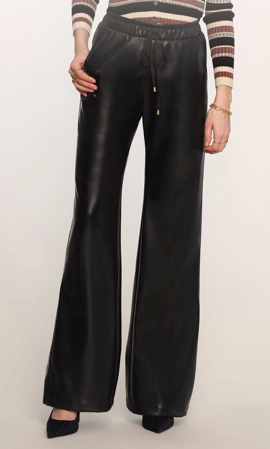 Neida Pant Black