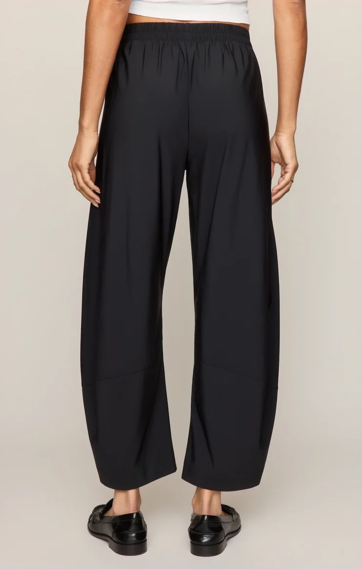Neo Nylon Pant-Black