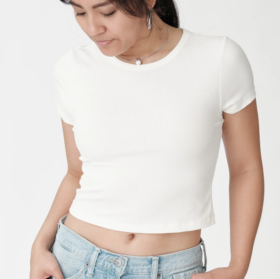 Undun Cropped Light Volume-White