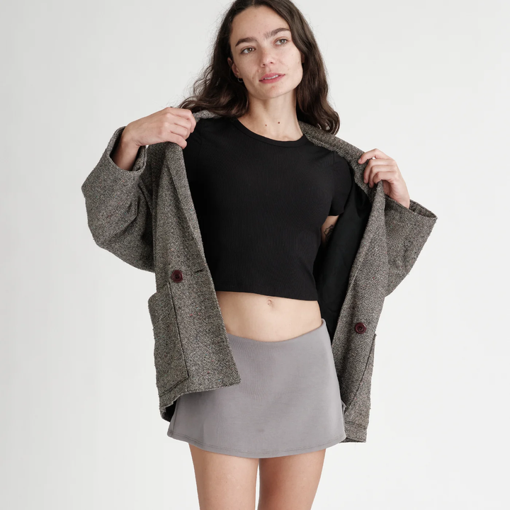 Undun Cropped Light Volume-Black