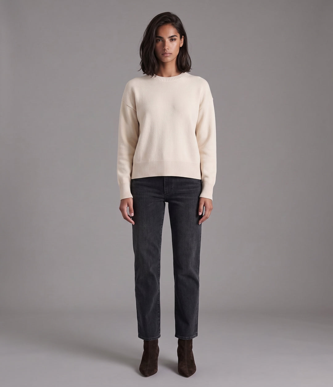 Rebel Mid Rise Slim Straight - Motion